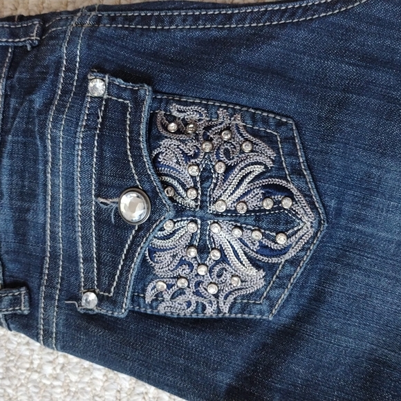 LA Idol Denim Jeans - Picture 2 of 16